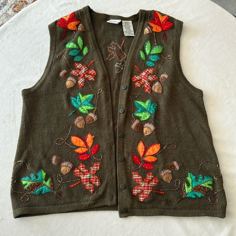 Vintage Brown Cardigan with Colorful Leaf Embroidery